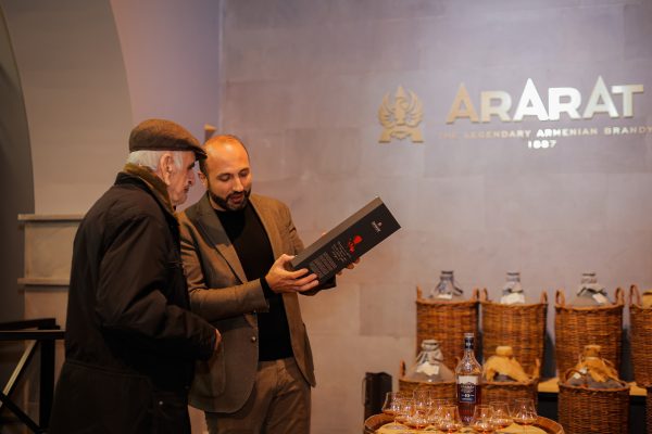 Արտավազդ Փելեշյանի այցը ARARAT թանգարան